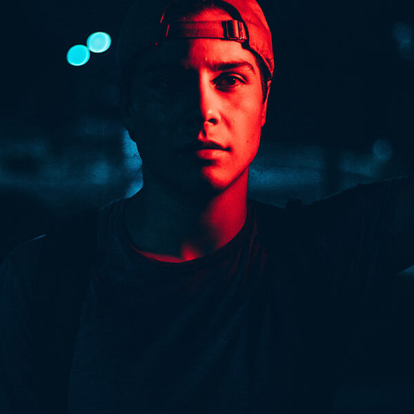 We hired a new employee 2 david hurley 1321290 unsplash